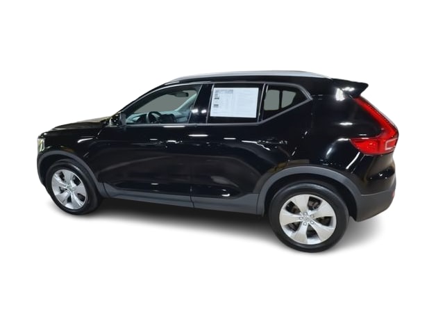 Thumbnail: 2019 Volvo XC40 - 20