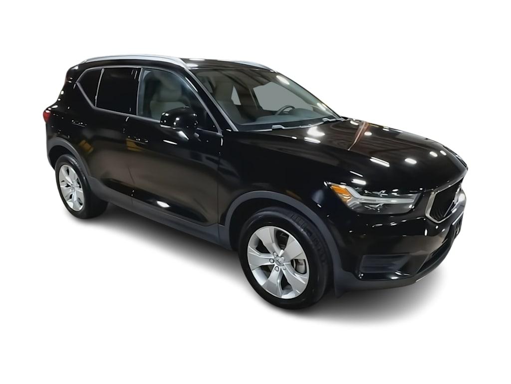 Thumbnail: 2019 Volvo XC40 - 18