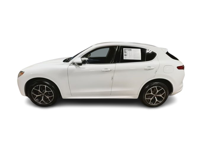 Thumbnail: 2020 Alfa Romeo Stelvio - 3