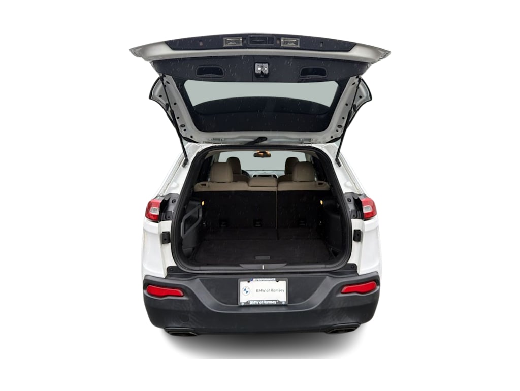 Thumbnail: 2015 Jeep Cherokee - 17