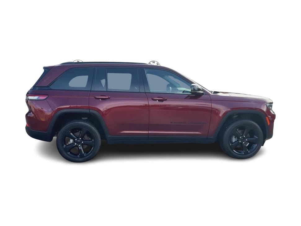 Thumbnail: 2024 Jeep Grand Cherokee - 25