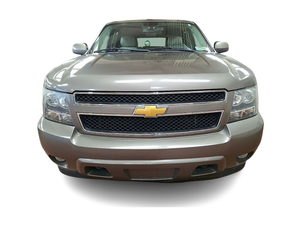 Thumbnail: 2013 Chevrolet Tahoe - 4