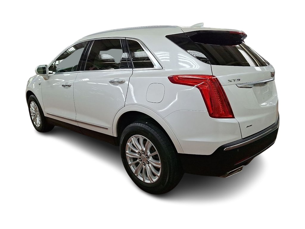 Thumbnail: 2018 Cadillac XT5 - 3