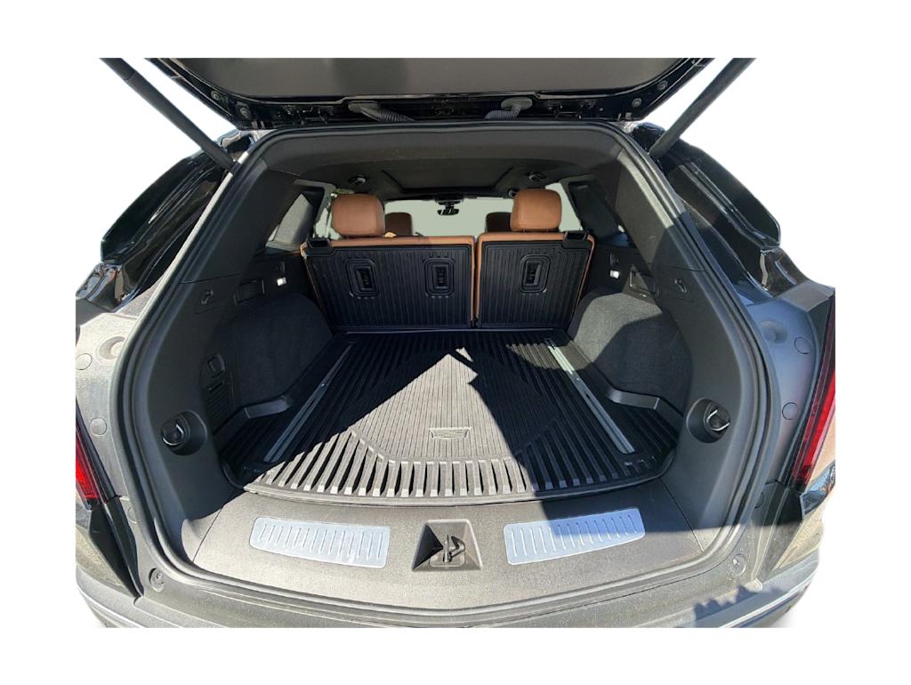 Thumbnail: 2024 Cadillac XT5 - 15