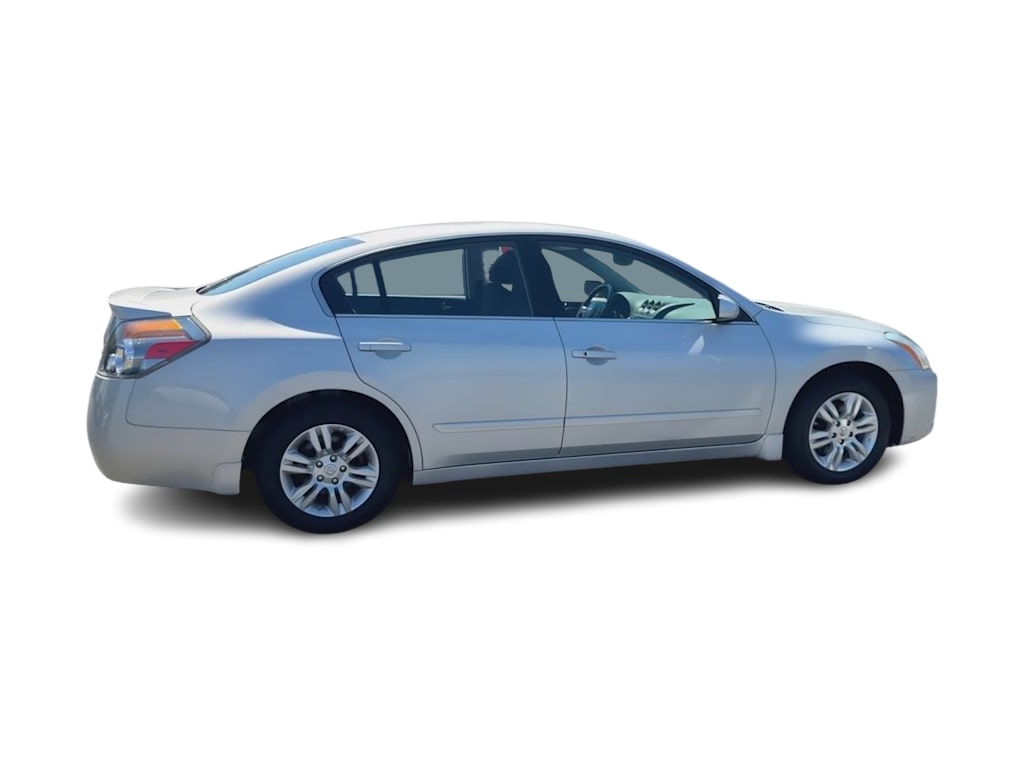 Thumbnail: 2012 Nissan Altima - 24