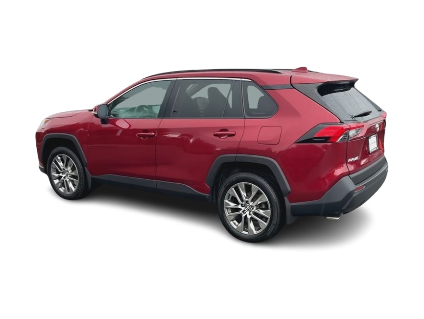Thumbnail: 2019 Toyota RAV4 - 3