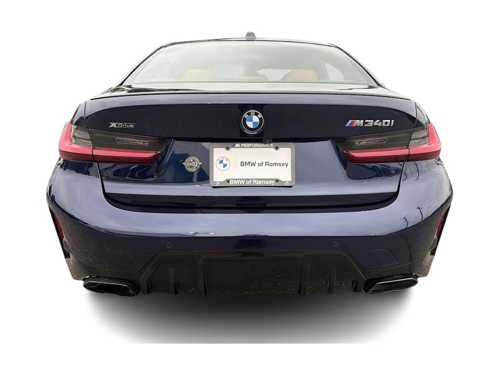 Thumbnail: 2024 BMW 3 Series - 27
