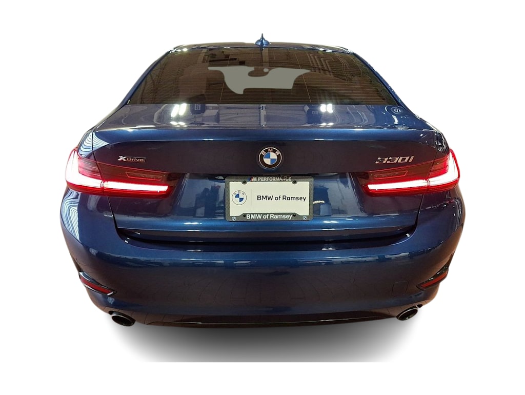 Thumbnail: 2022 BMW 3 Series - 3