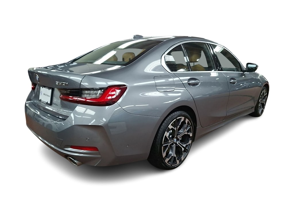 Thumbnail: 2025 BMW 3 Series - 16