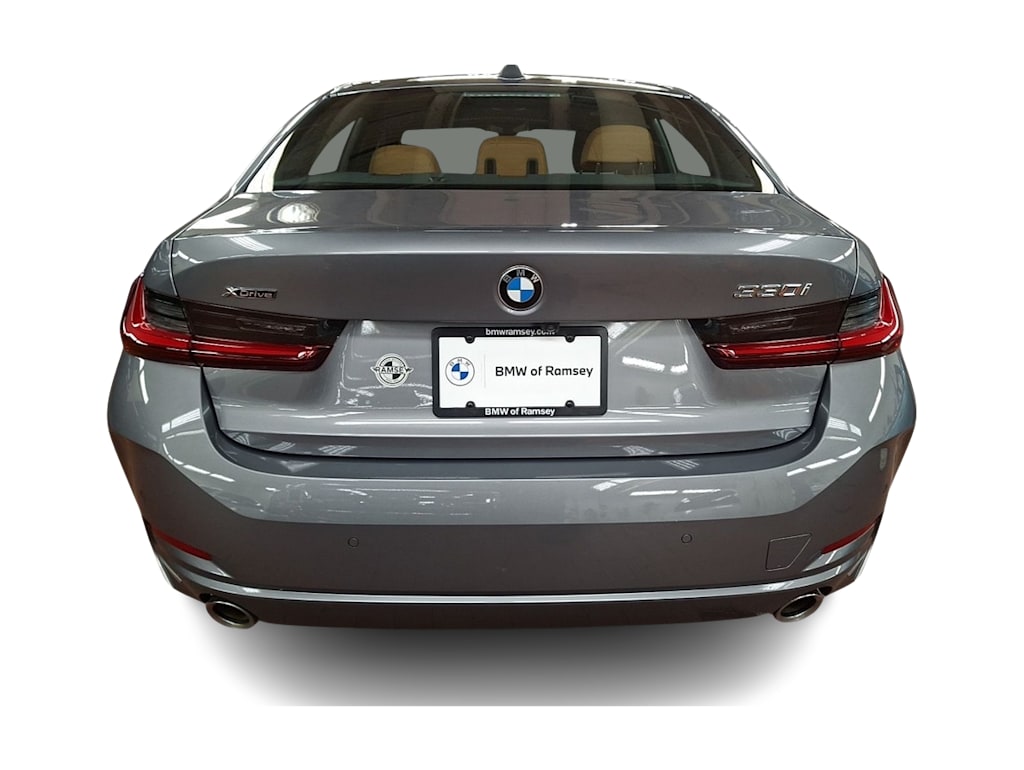 Thumbnail: 2025 BMW 3 Series - 4