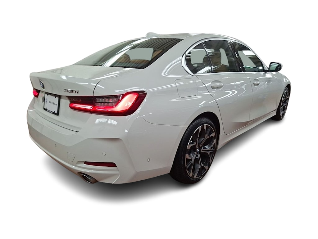 Thumbnail: 2025 BMW 3 Series - 13