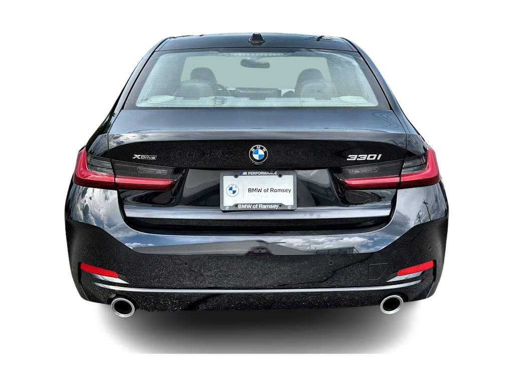 Thumbnail: 2026 BMW 3 Series - 5