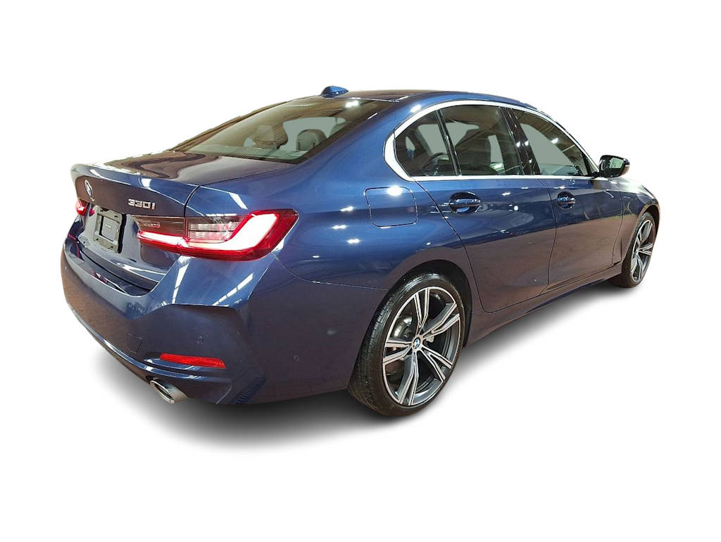 Thumbnail: 2024 BMW 3 Series - 22