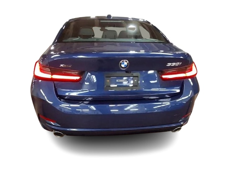 Thumbnail: 2024 BMW 3 Series - 13