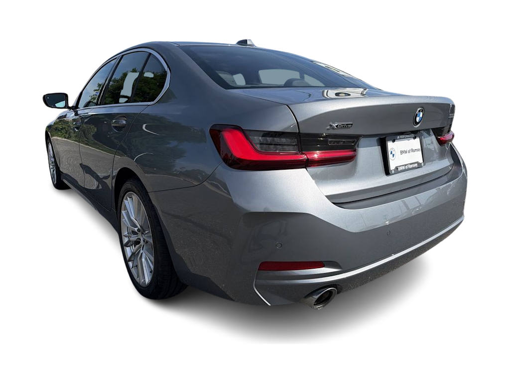 Thumbnail: 2024 BMW 3 Series - 25