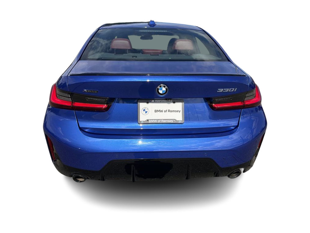 Thumbnail: 2024 BMW 3 Series - 24