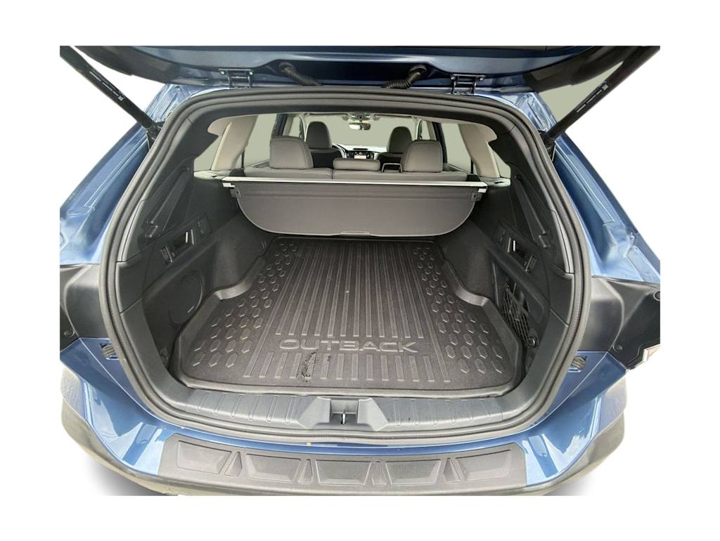 Thumbnail: 2022 Subaru Outback - 17