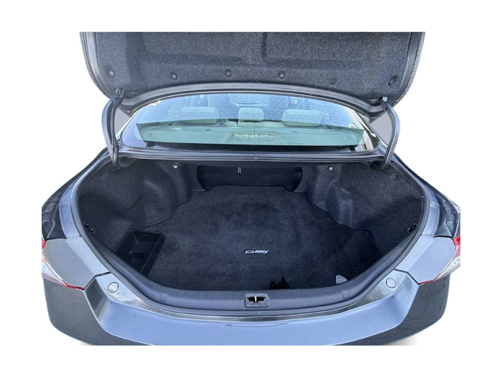 Thumbnail: 2011 Toyota Camry - 16