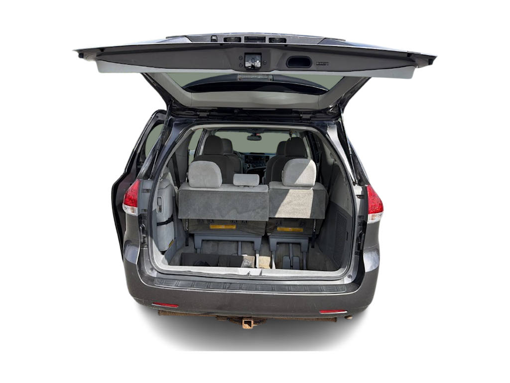 Thumbnail: 2012 Toyota Sienna - 16