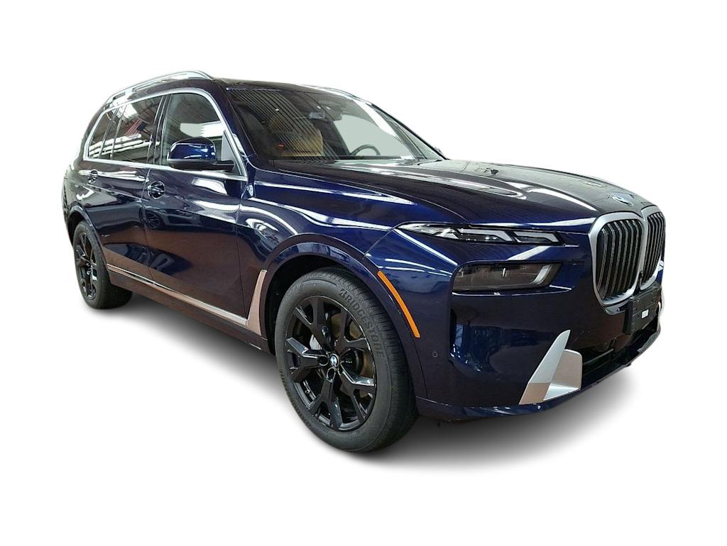 Thumbnail: 2023 BMW X7 - 15