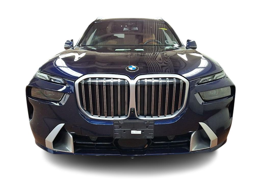 Thumbnail: 2023 BMW X7 - 3