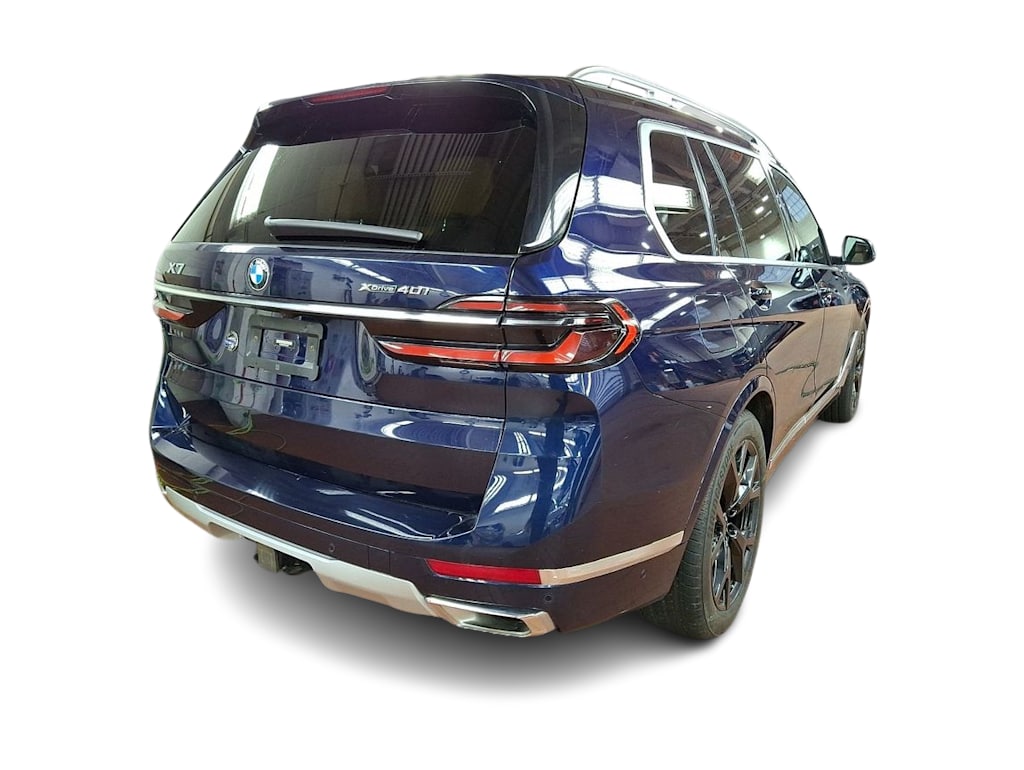 Thumbnail: 2023 BMW X7 - 16