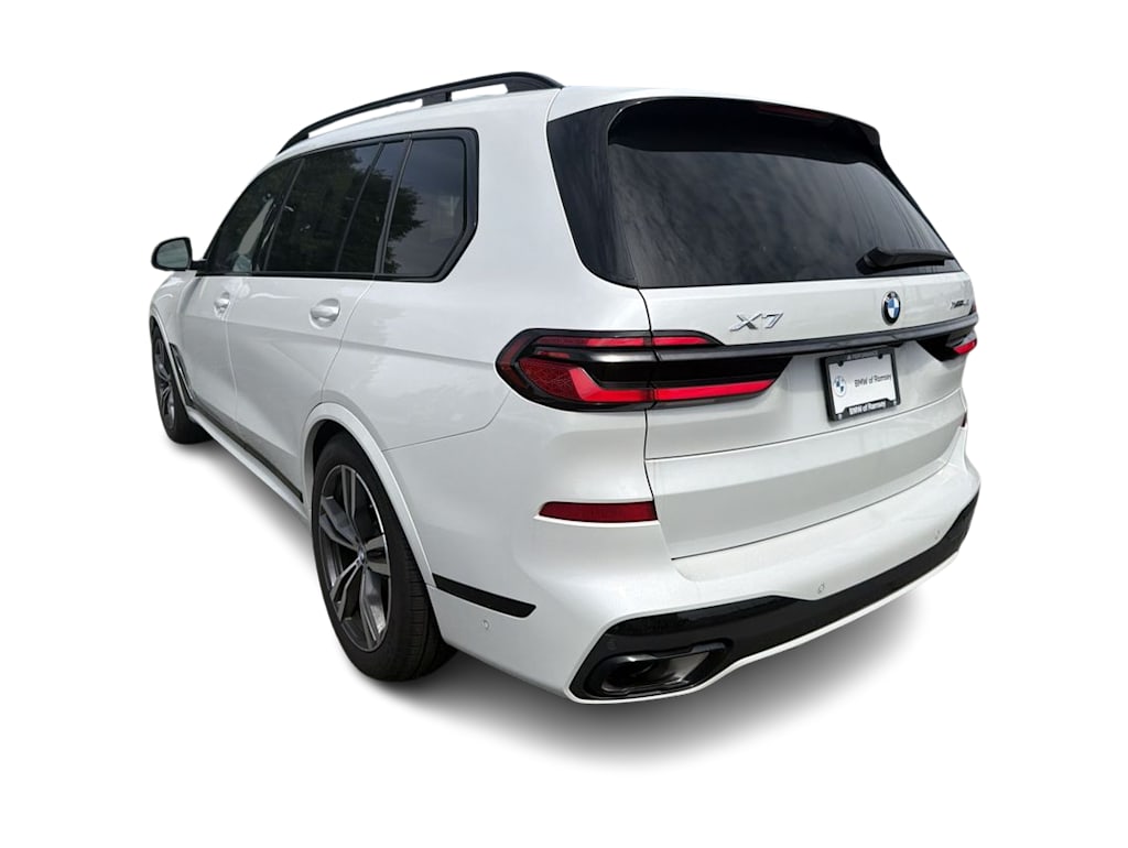 Thumbnail: 2024 BMW X7 - 24