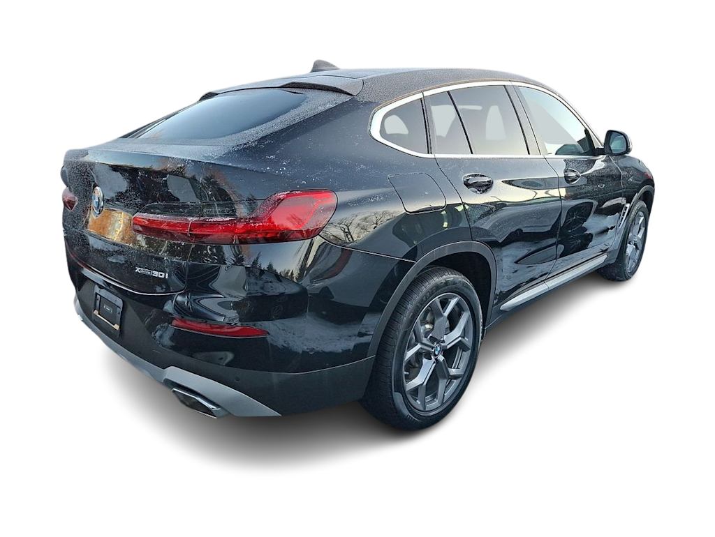 Thumbnail: 2025 BMW X4 - 14