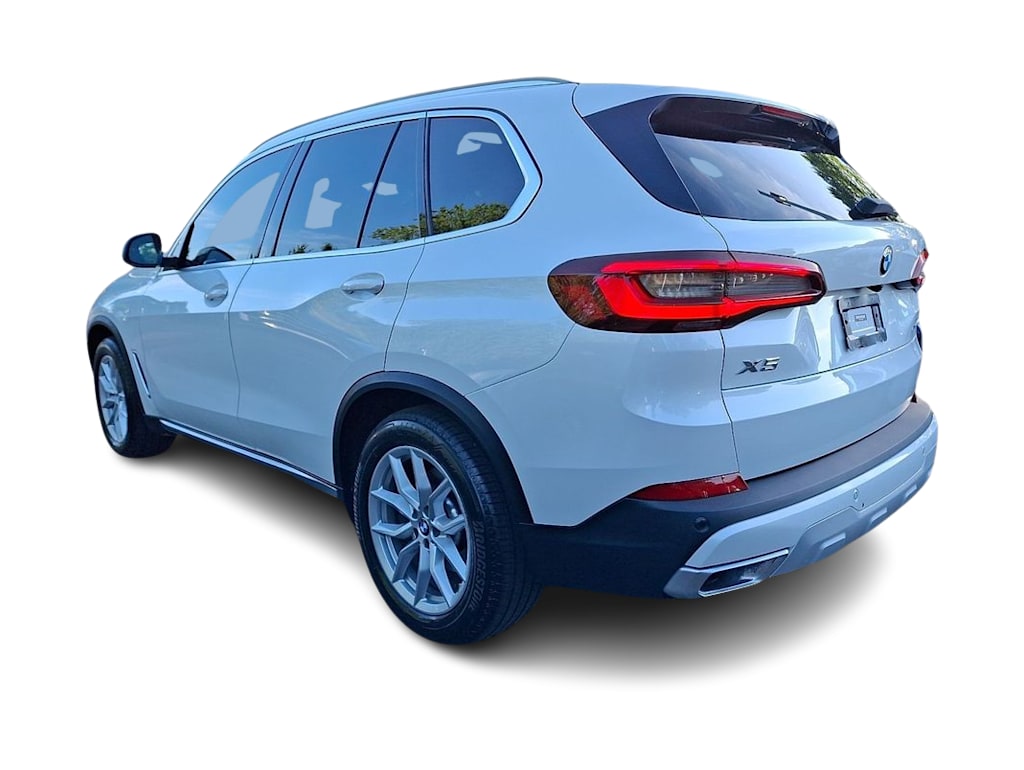 Thumbnail: 2021 BMW X5 - 3