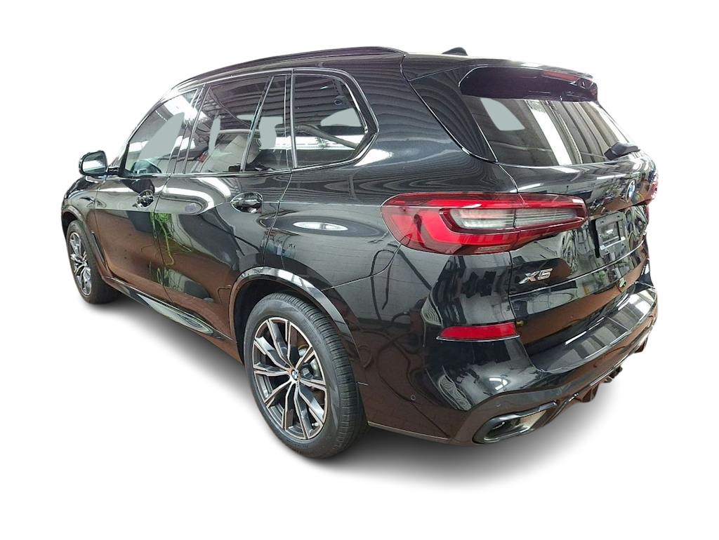 Thumbnail: 2022 BMW X5 - 3