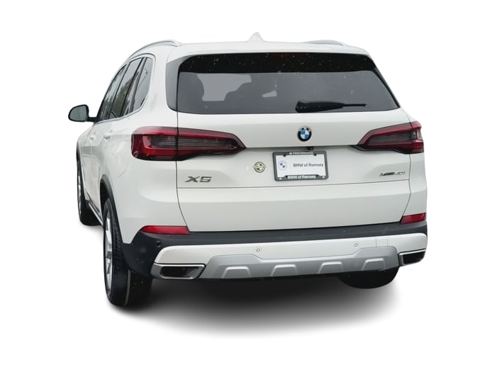 Thumbnail: 2021 BMW X5 - 21