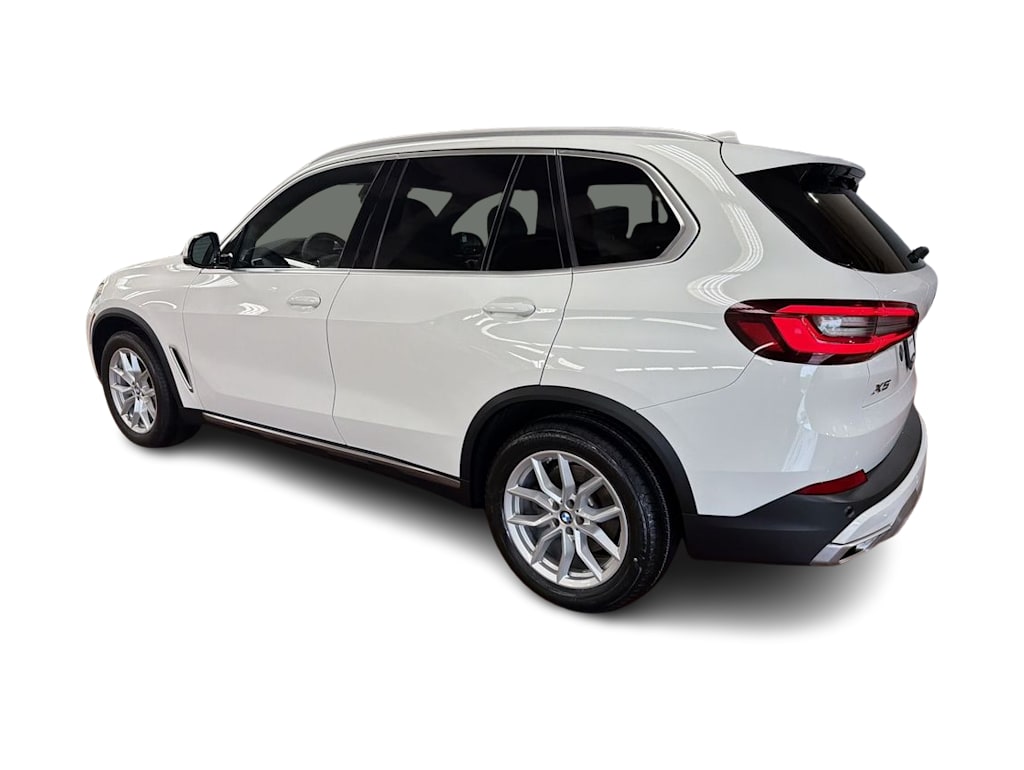 Thumbnail: 2021 BMW X5 - 4