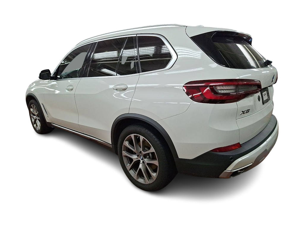Thumbnail: 2022 BMW X5 - 2