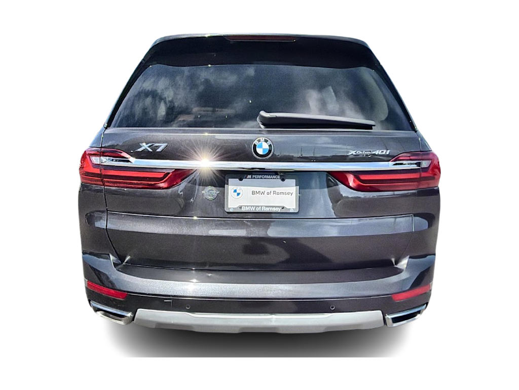Thumbnail: 2022 BMW X7 - 25