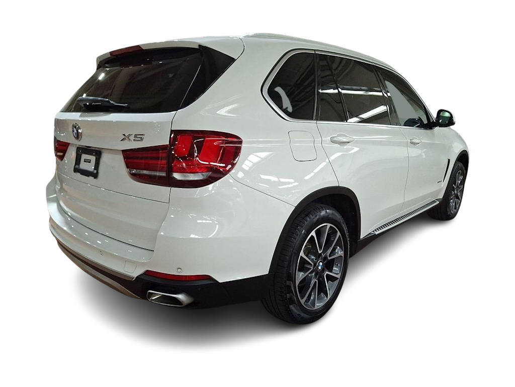 Thumbnail: 2018 BMW X5 - 15