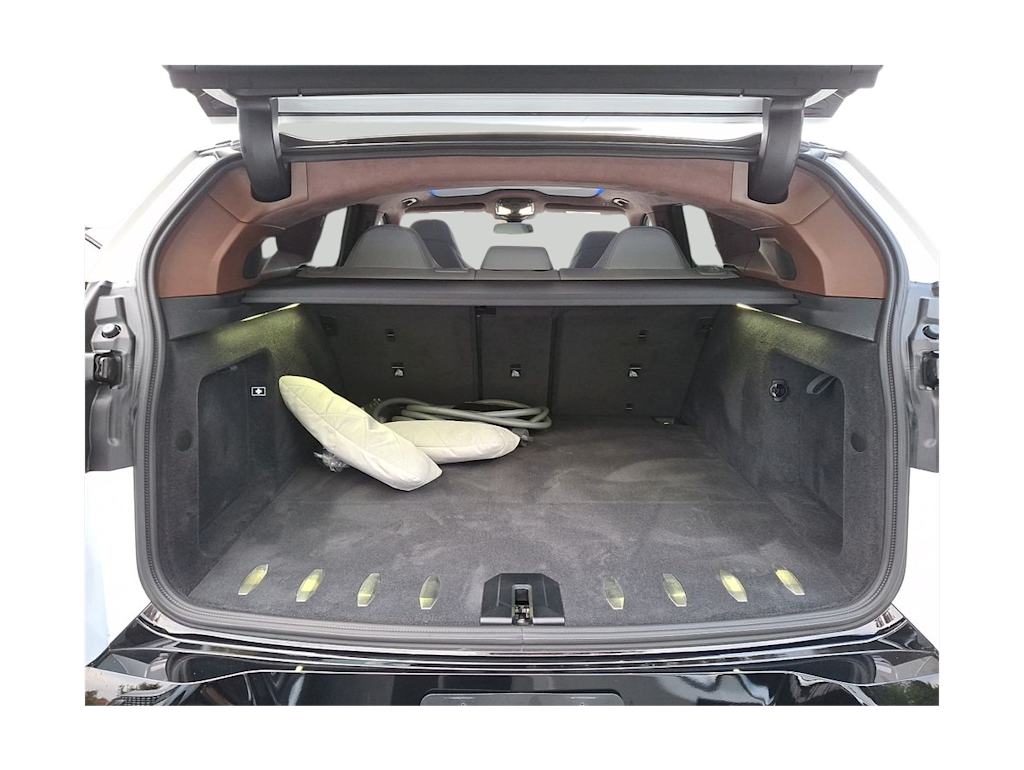 Thumbnail: 2024 BMW XM - 10