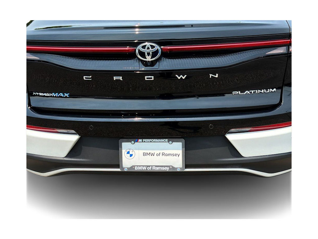 Thumbnail: 2023 Toyota Crown - 5