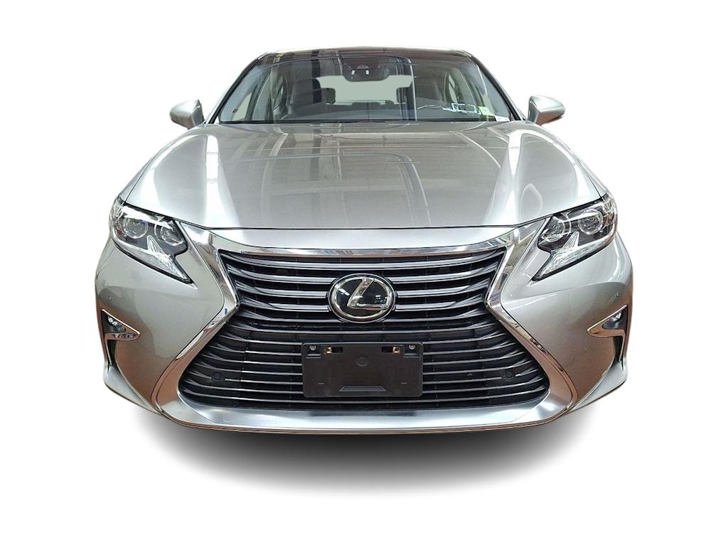 Thumbnail: 2016 Lexus ES - 4