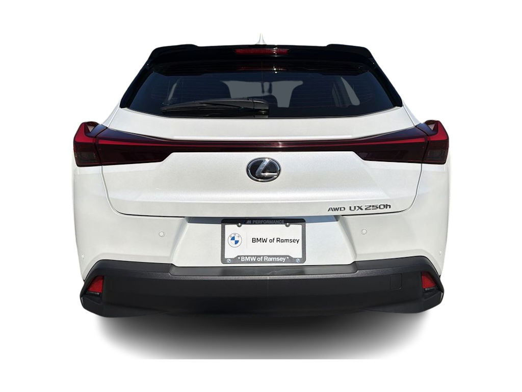 Thumbnail: 2024 Lexus UX - 24