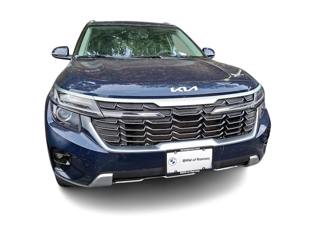 Thumbnail: 2024 Kia Seltos - 4