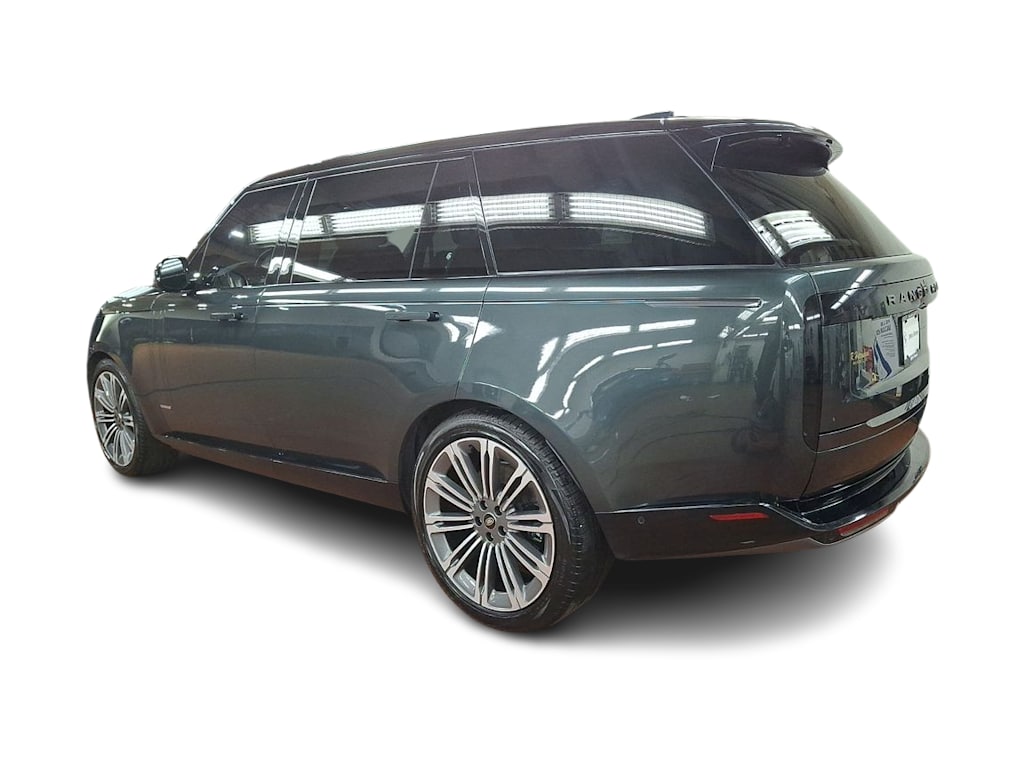 Thumbnail: 2023 Land Rover Range Rover - 3