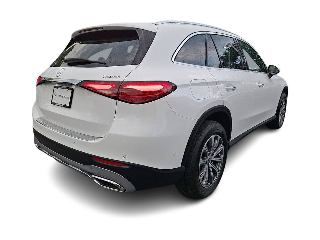 Thumbnail: 2026 Mercedes-Benz GLC - 15