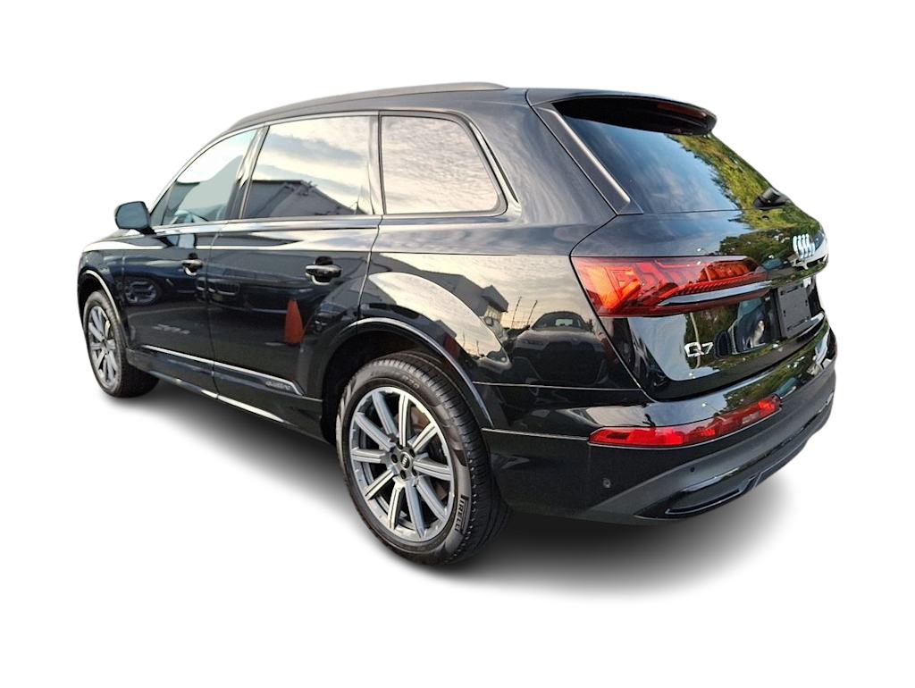 Thumbnail: 2023 Audi Q7 - 15