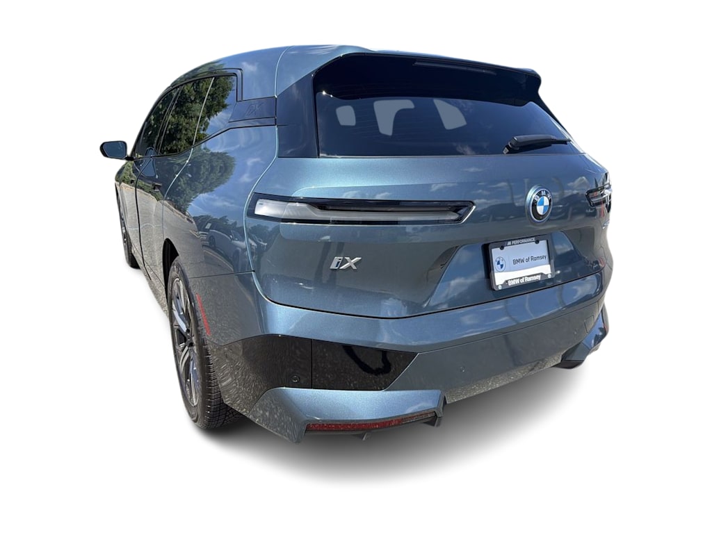 Thumbnail: 2024 BMW iX - 26