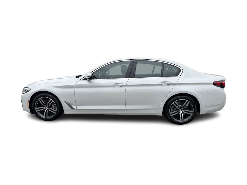 Thumbnail: 2023 BMW 5 Series - 24