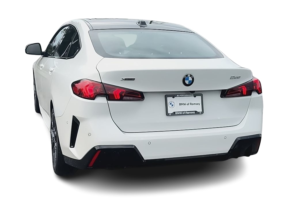 Thumbnail: 2026 BMW 2 Series - 5