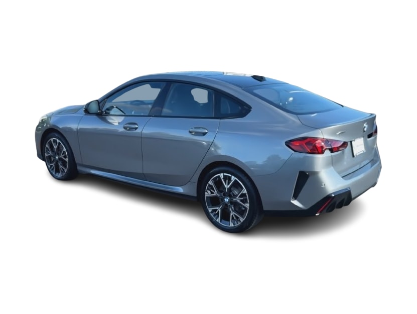 Thumbnail: 2026 BMW 2 Series - 4
