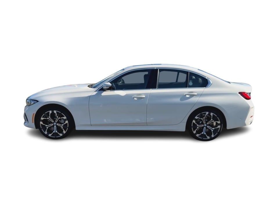 Thumbnail: 2026 BMW 3 Series - 3