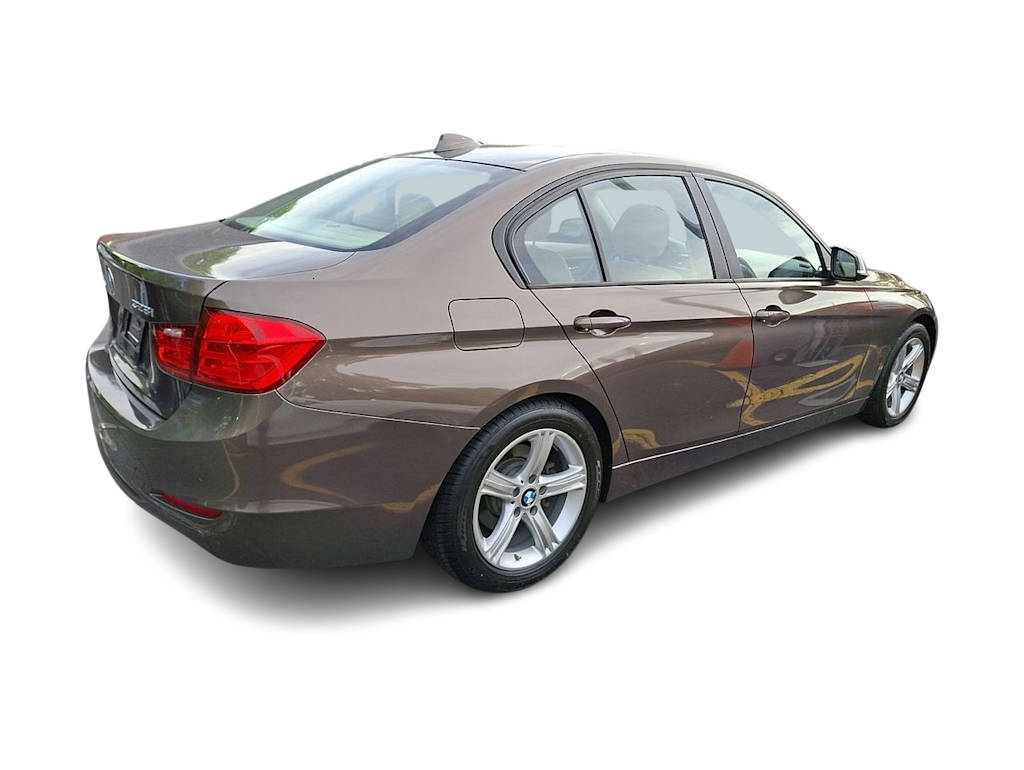 Thumbnail: 2015 BMW 3 Series - 14