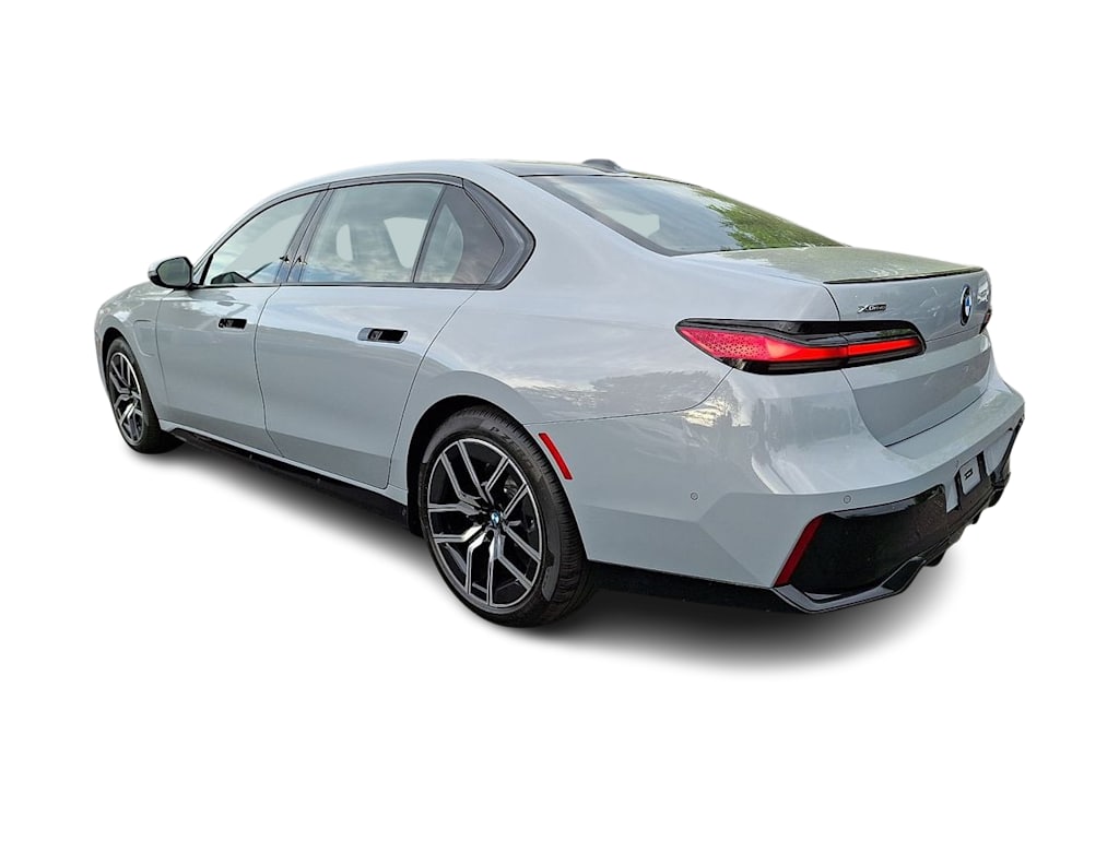 Thumbnail: 2026 BMW 7 Series - 3